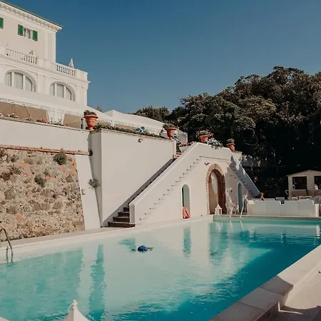 Parisi Grand Hotel