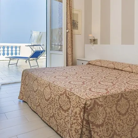 酒店 Parisi Grand 卡斯蒂利翁切洛